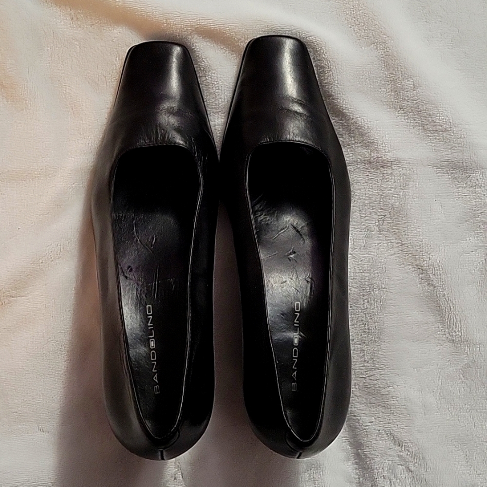 Bandolino Leather Wedge